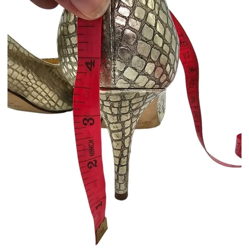 Kate Spade Gold animal embossed print leather peep toe heels Size 8